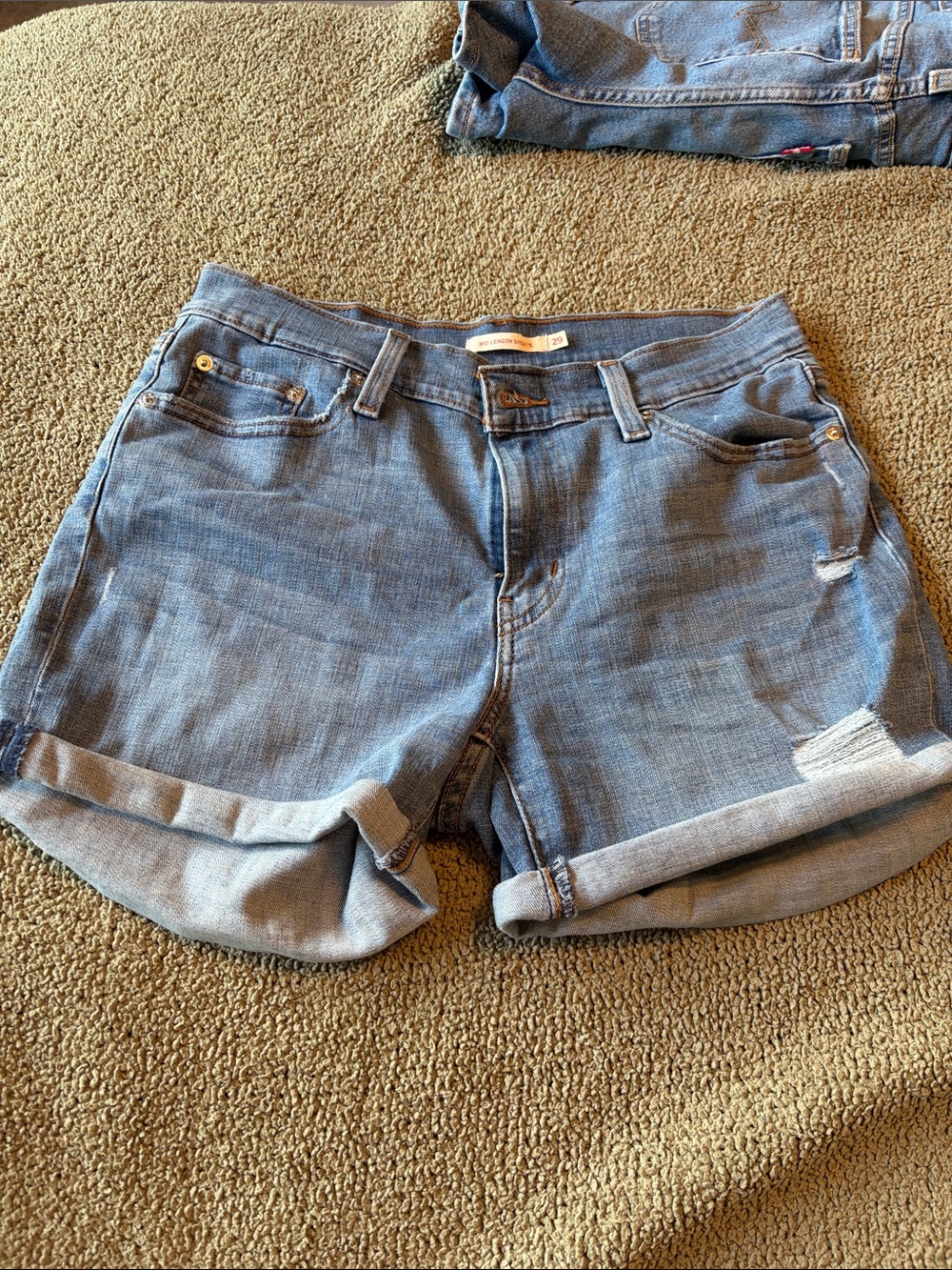 Levi’s mid length shorts